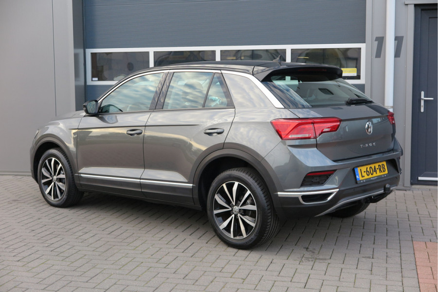 Volkswagen T-Roc 1.0 TSI 85kw 116pk Style Led, Virtual Cockpit, LMV, Camera , Trekhaak afneembaar, DAB+ ,Navigatie via Carplay, PDC etc.
