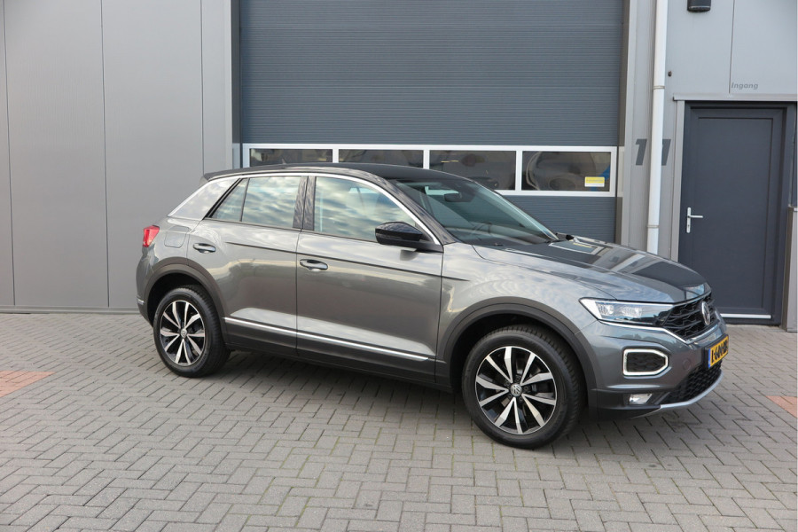 Volkswagen T-Roc 1.0 TSI 85kw 116pk Style Led, Virtual Cockpit, LMV, Camera , Trekhaak afneembaar, DAB+ ,Navigatie via Carplay, PDC etc.