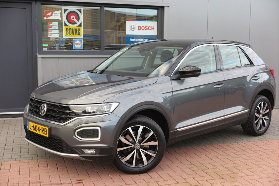 Volkswagen T-Roc 1.0 TSI 85kw 116pk Style Led, Virtual Cockpit, LMV, Camera , Trekhaak afneembaar, DAB+ ,Navigatie via Carplay, PDC etc.