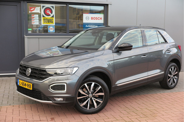 Volkswagen T-Roc 1.0 TSI 85kw 116pk Style Led, Virtual Cockpit, LMV, Camera , Trekhaak afneembaar, DAB+ ,Navigatie via Carplay, PDC etc.