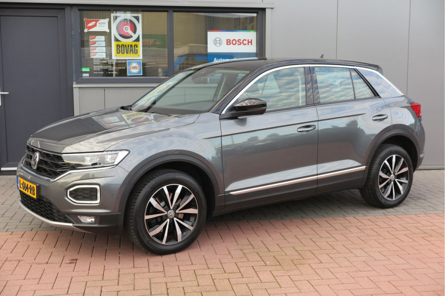 Volkswagen T-Roc 1.0 TSI 85kw 116pk Style Led, Virtual Cockpit, LMV, Camera , Trekhaak afneembaar, DAB+ ,Navigatie via Carplay, PDC etc.
