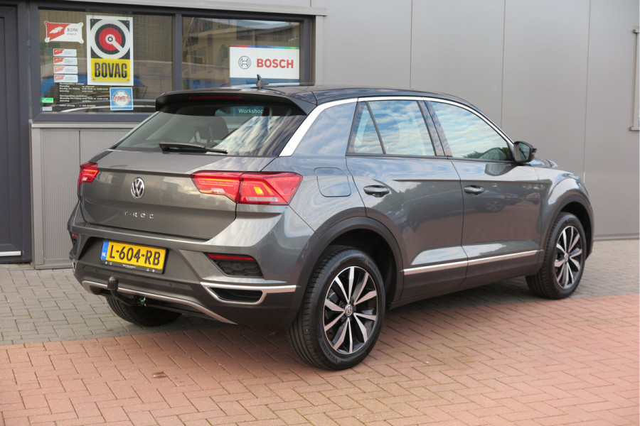 Volkswagen T-Roc 1.0 TSI 85kw 116pk Style Led, Virtual Cockpit, LMV, Camera , Trekhaak afneembaar, DAB+ ,Navigatie via Carplay, PDC etc.