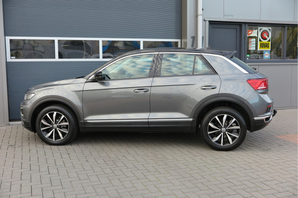 Volkswagen T-Roc 1.0 TSI 85kw 116pk Style Led, Virtual Cockpit, LMV, Camera , Trekhaak afneembaar, DAB+ ,Navigatie via Carplay, PDC etc.