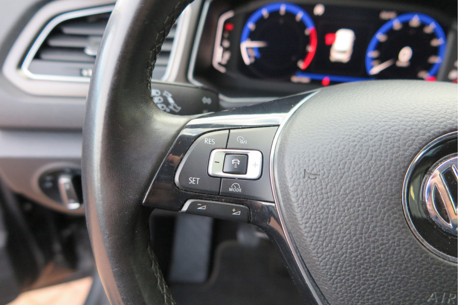 Volkswagen T-Roc 1.0 TSI 85kw 116pk Style Led, Virtual Cockpit, LMV, Camera , Trekhaak afneembaar, DAB+ ,Navigatie via Carplay, PDC etc.