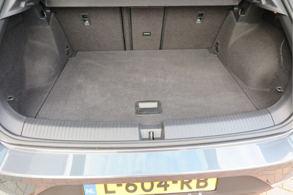 Volkswagen T-Roc 1.0 TSI 85kw 116pk Style Led, Virtual Cockpit, LMV, Camera , Trekhaak afneembaar, DAB+ ,Navigatie via Carplay, PDC etc.