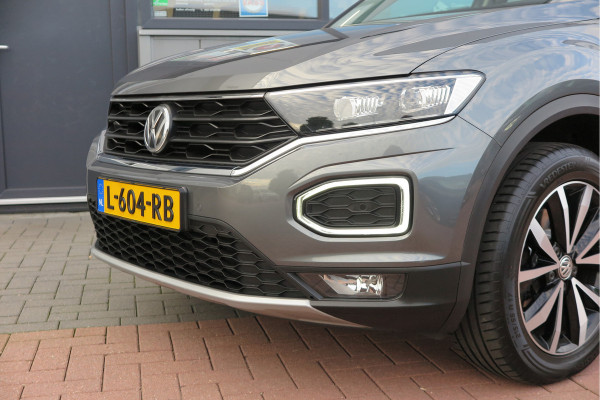 Volkswagen T-Roc 1.0 TSI 85kw 116pk Style Led, Virtual Cockpit, LMV, Camera , Trekhaak afneembaar, DAB+ ,Navigatie via Carplay, PDC etc.