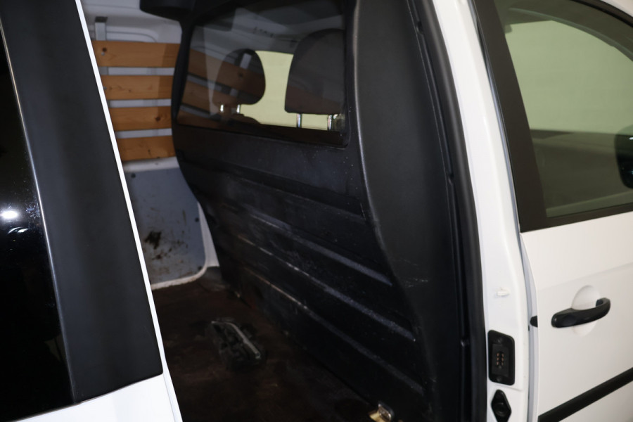 Volkswagen Caddy 2.0 TDI 102pk L1 H1 Airco Navigatie Trekhaak