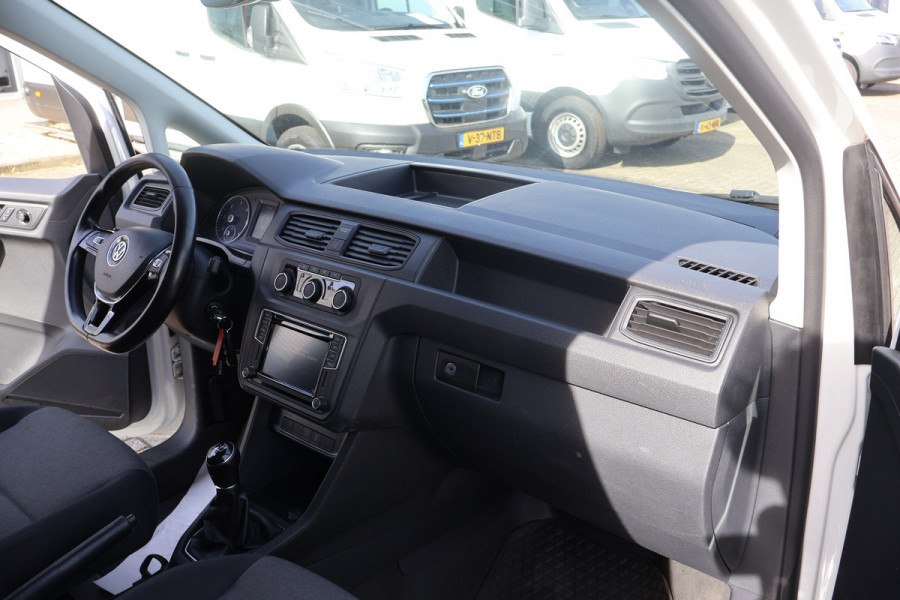 Volkswagen Caddy 2.0 TDI 102pk L1 H1 Airco Navigatie Trekhaak