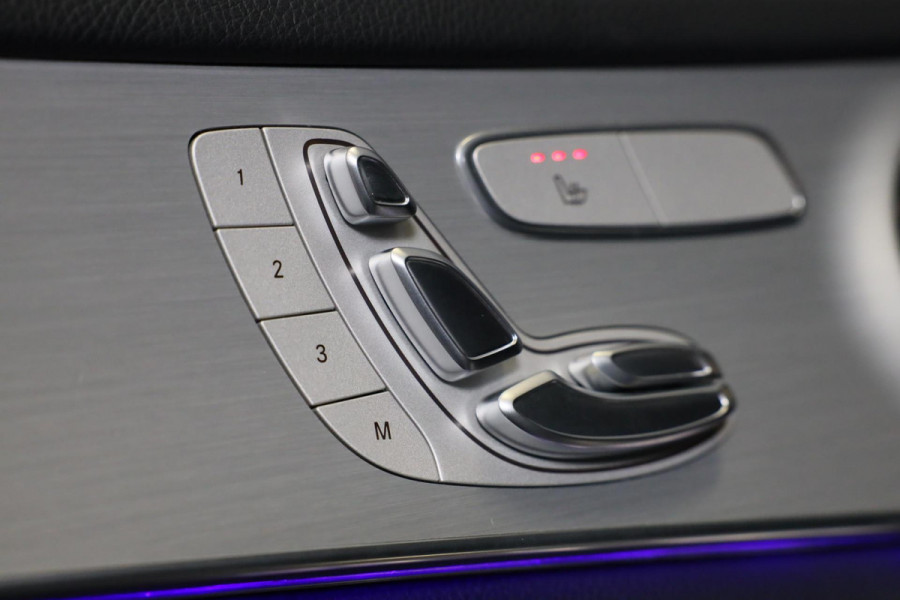 Mercedes-Benz GLC Coupé 300e 4MATIC AMG 63 Look / Memory / Digital Cockpit / Open Dak / Camera / Acc / Trekhaak / Led