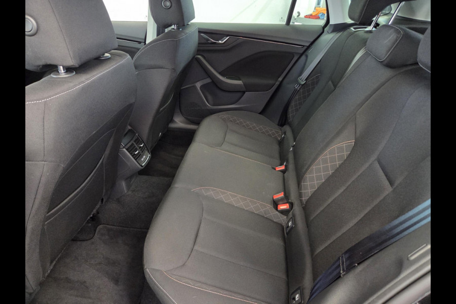 Škoda Kamiq 1.0 TSI Ambition Full-led Navigatie 17'inch lmv
