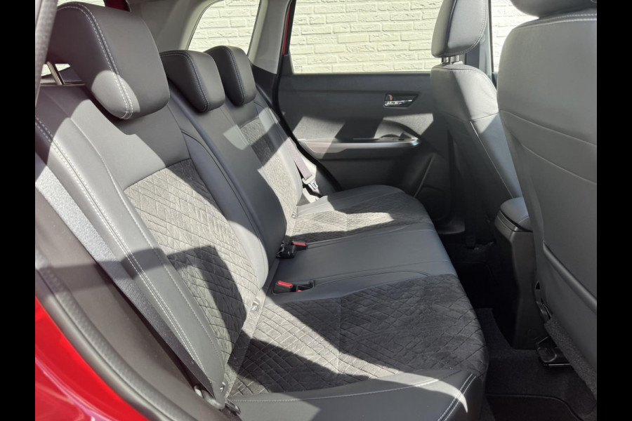 Suzuki Vitara 1.4 Boosterjet AllGrip Adaptive cruise Climate control Panoramadak Apple / Android Navigatie