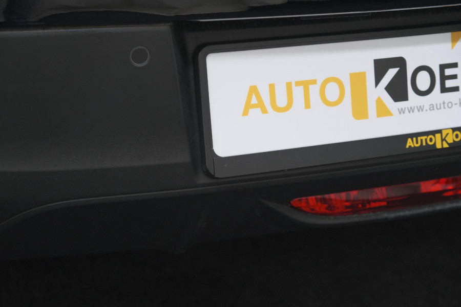 Peugeot 208 1.2 Hybrid 110 e-DCS6 Business | Direct Leverbaar | Apple Carplay | Parkeersensoren