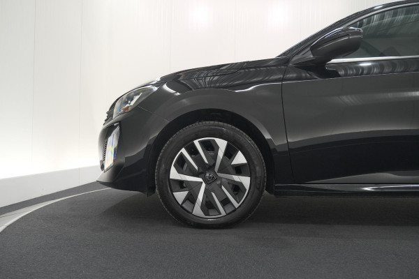 Peugeot 208 1.2 Hybrid 110 e-DCS6 Business | Direct Leverbaar | Apple Carplay | Parkeersensoren