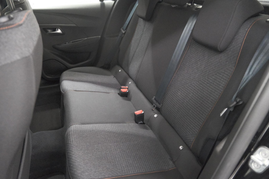 Peugeot 208 1.2 Hybrid 110 e-DCS6 Business | Direct Leverbaar | Apple Carplay | Parkeersensoren