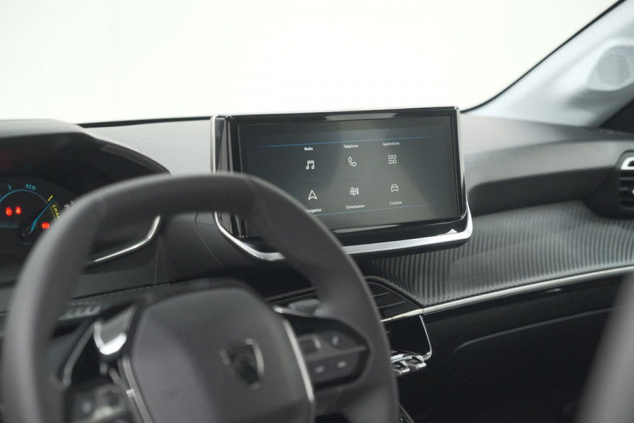 Peugeot 208 1.2 Hybrid 110 e-DCS6 Business | Direct Leverbaar | Apple Carplay | Parkeersensoren