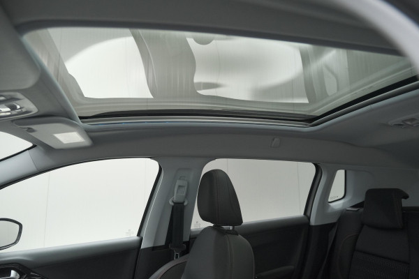 Peugeot 2008 PureTech 110 EAT6 GT-Line | Trekhaak | Panoramadak | Apple Carplay | Parkeersensoren