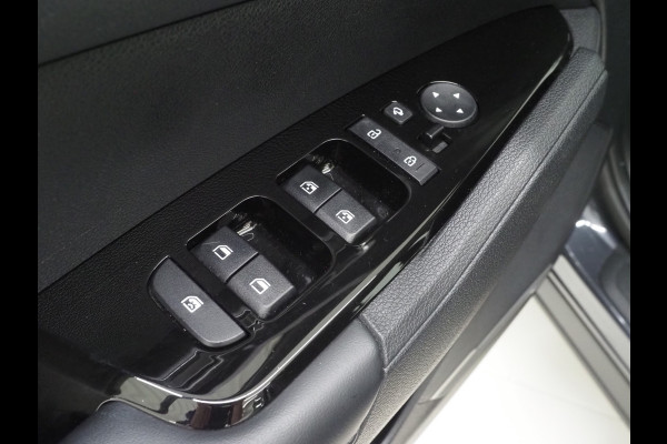 Kia Sportage 1.6 T-GDi Plug-in Hybrid AWD | Adaptive Cruise | Camera | DAB | Virtual | PDC | LED | Carplay