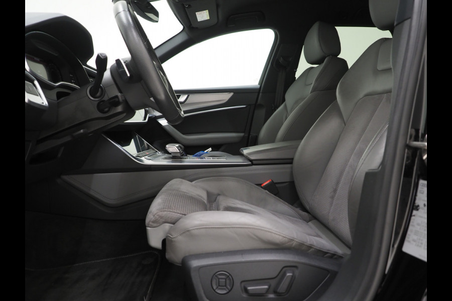 Audi A6 Avant 55 TFSI e quattro Competition | Leder/Alcantara | Memory | Cruise | PDC | Donkere Hemel | Sportstuur | Carplay