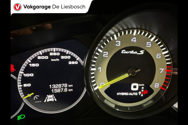 Porsche Panamera Sport Turismo 4.0 Turbo S E-Hybrid/pano/leer/keramisch/bose/softclose/sportchrono