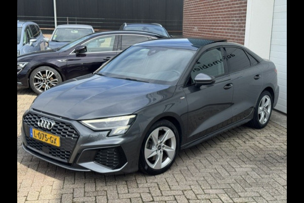 Audi A3 Limousine 30 TFSI S edition -Panorama-Virtual-Matrix