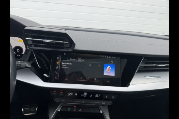Audi A3 Limousine 30 TFSI S edition -Panorama-Virtual-Matrix