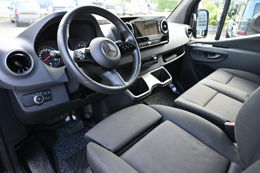 Mercedes-Benz Sprinter 317 CDI L2H2 Pro LED, Geveerde stoel, Navigatie met camera