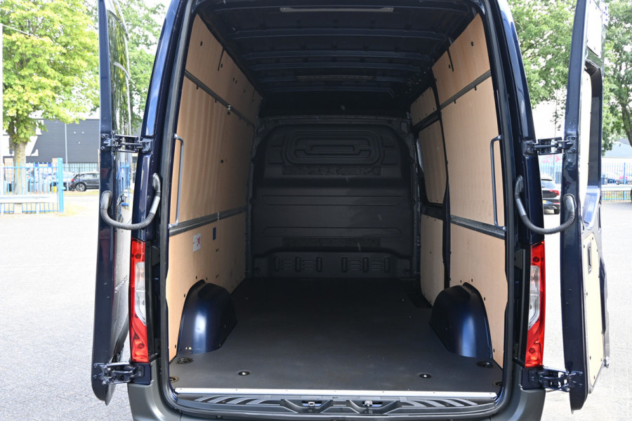 Mercedes-Benz Sprinter 317 CDI L2H2 Pro LED, Geveerde stoel, Navigatie met camera