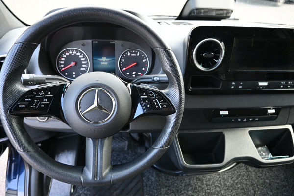 Mercedes-Benz Sprinter 317 CDI L2H2 Pro LED, Geveerde stoel, Navigatie met camera