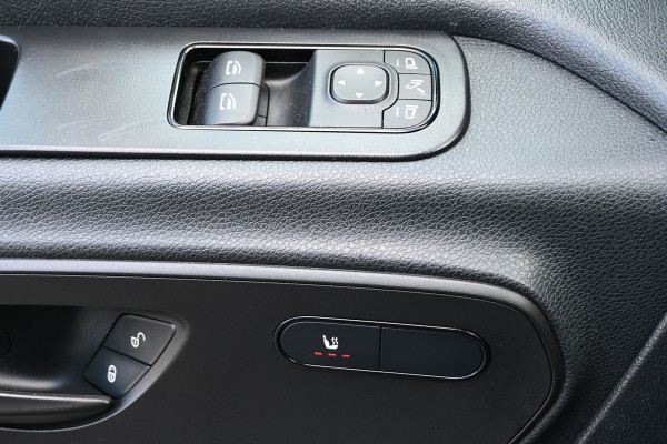Mercedes-Benz Sprinter 317 CDI L2H2 Pro LED, Geveerde stoel, Navigatie met camera
