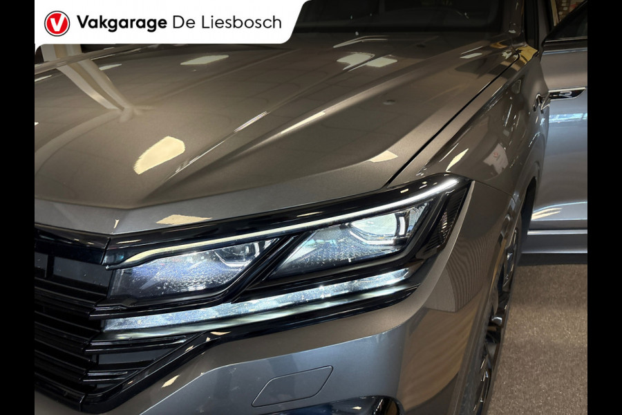 Volkswagen Touareg 3.0 TSi eHybrid 4MOTION R/pano/leer/trekhaak/luchtvering/camera/