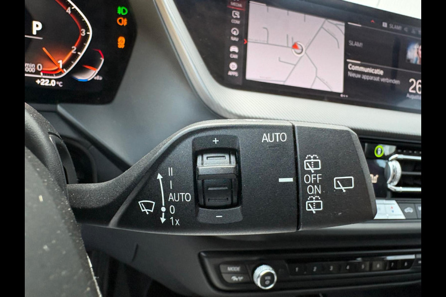 BMW 1-serie 118i 140PK Automaat Executive Edition M-Sport Sportstoelen/Parkeerhulp/Navigatie/Cruise-control