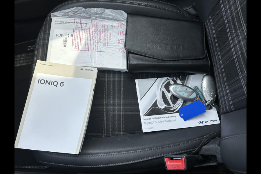 Hyundai IONIQ 6 First Edition AWD 77.4 kWh SOH 100% | PANO | STOEL VERWAMRING VOOR & ACHTER | MEM. SEAT | ELEK. STOELEN | BOSE BOXEN | 360 CAMERA | FABRIEKS GARANTIE TM 03-2028 | RIJKLAAR ! |
