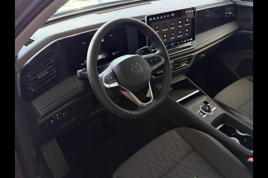 Volkswagen Tiguan 1.5 eHYBRID NIEUWE AUTO 2026 VERWARMDE STOELEN/STUUR CAMERA HARMAN KARDON AUDIO ELEK.KLEP PHEV PLUG IN HYBRID