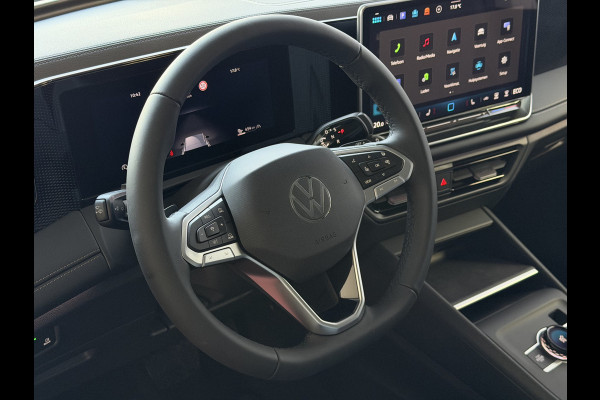 Volkswagen Tiguan 1.5 eHYBRID NIEUWE AUTO 2026 VERWARMDE STOELEN/STUUR CAMERA HARMAN KARDON AUDIO ELEK.KLEP PHEV PLUG IN HYBRID