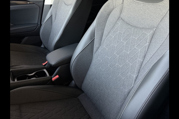 Volkswagen Tiguan 1.5 eHYBRID NIEUWE AUTO 2026 VERWARMDE STOELEN/STUUR CAMERA HARMAN KARDON AUDIO ELEK.KLEP PHEV PLUG IN HYBRID