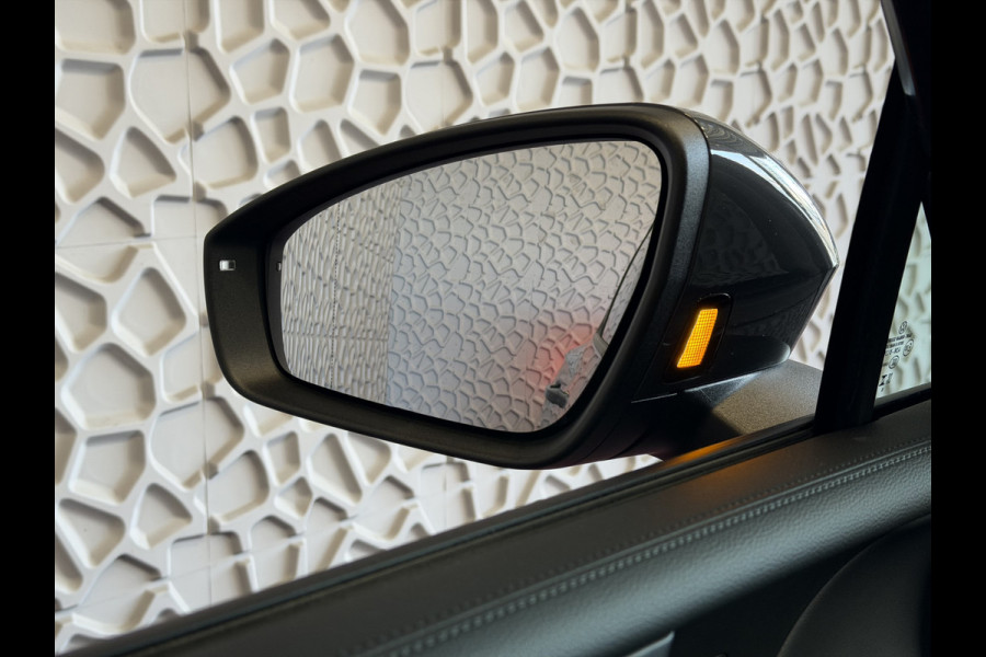 Volkswagen Tiguan 1.5 eHYBRID NIEUWE AUTO 2026 VERWARMDE STOELEN/STUUR CAMERA HARMAN KARDON AUDIO ELEK.KLEP PHEV PLUG IN HYBRID