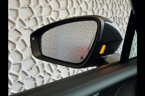 Volkswagen Tiguan 1.5 eHYBRID NIEUWE AUTO 2026 VERWARMDE STOELEN/STUUR CAMERA HARMAN KARDON AUDIO ELEK.KLEP PHEV PLUG IN HYBRID