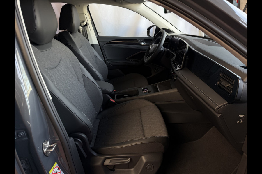 Volkswagen Tiguan 1.5 eHYBRID NIEUWE AUTO 2026 VERWARMDE STOELEN/STUUR CAMERA HARMAN KARDON AUDIO ELEK.KLEP PHEV PLUG IN HYBRID