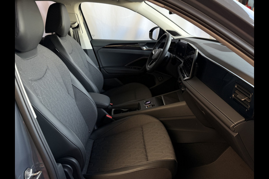 Volkswagen Tiguan 1.5 eHYBRID NIEUWE AUTO 2026 VERWARMDE STOELEN/STUUR CAMERA HARMAN KARDON AUDIO ELEK.KLEP PHEV PLUG IN HYBRID