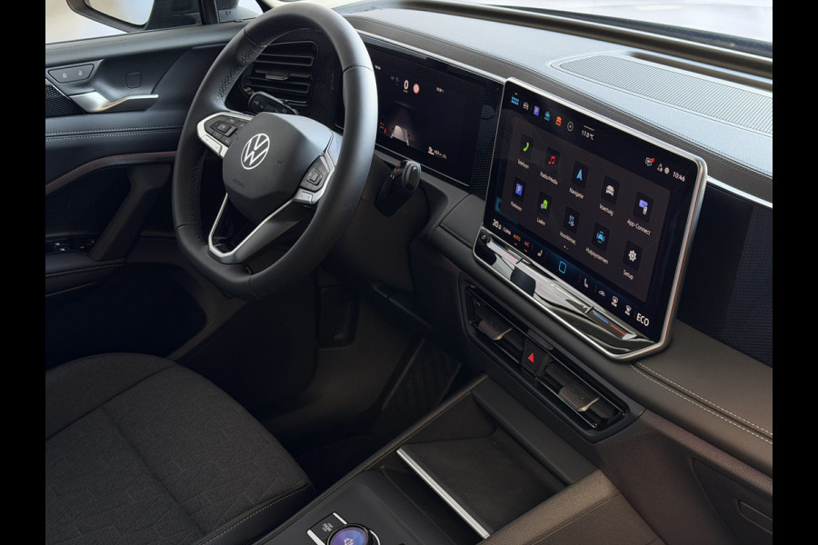 Volkswagen Tiguan 1.5 eHYBRID NIEUWE AUTO 2026 VERWARMDE STOELEN/STUUR CAMERA HARMAN KARDON AUDIO ELEK.KLEP PHEV PLUG IN HYBRID