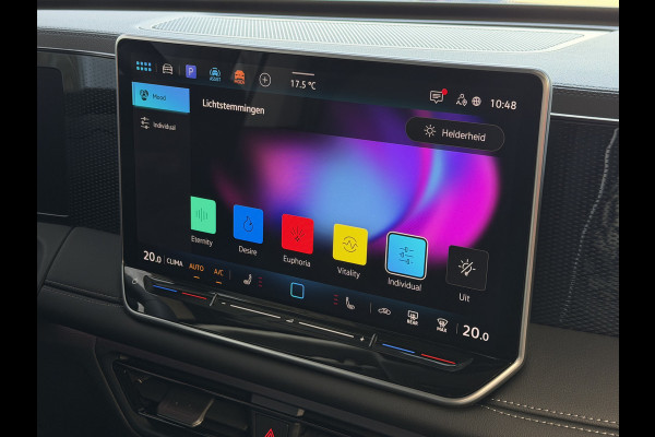 Volkswagen Tiguan 1.5 eHYBRID NIEUWE AUTO 2026 VERWARMDE STOELEN/STUUR CAMERA HARMAN KARDON AUDIO ELEK.KLEP PHEV PLUG IN HYBRID