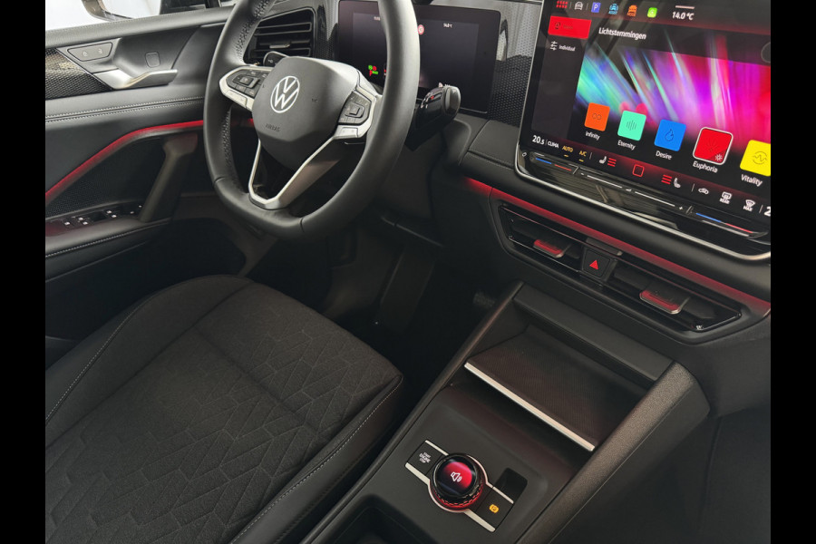 Volkswagen Tiguan 1.5 eHYBRID NIEUWE AUTO 2026 VERWARMDE STOELEN/STUUR CAMERA HARMAN KARDON AUDIO ELEK.KLEP PHEV PLUG IN HYBRID