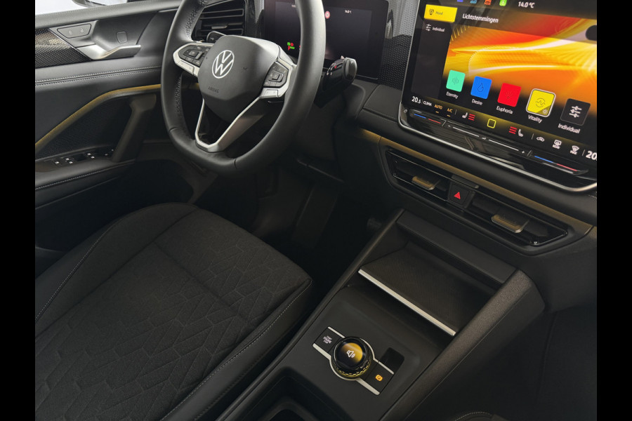 Volkswagen Tiguan 1.5 eHYBRID NIEUWE AUTO 2026 VERWARMDE STOELEN/STUUR CAMERA HARMAN KARDON AUDIO ELEK.KLEP PHEV PLUG IN HYBRID
