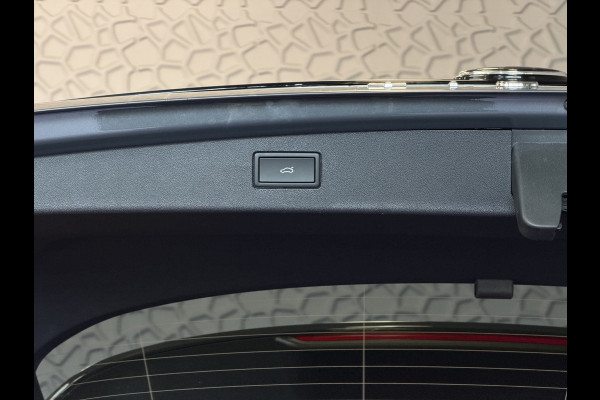 Volkswagen Tiguan 1.5 eHYBRID NIEUWE AUTO 2026 VERWARMDE STOELEN/STUUR CAMERA HARMAN KARDON AUDIO ELEK.KLEP PHEV PLUG IN HYBRID
