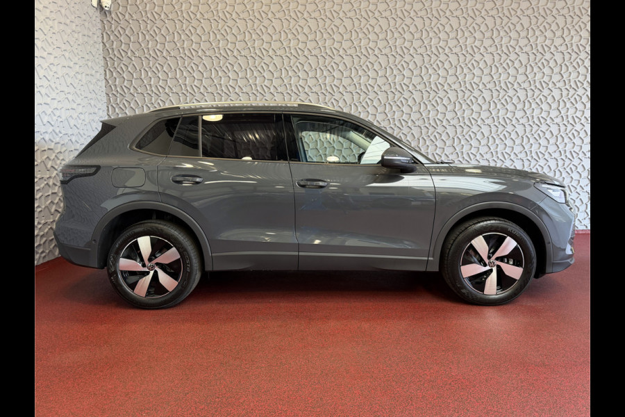 Volkswagen Tiguan 1.5 eHYBRID NIEUWE AUTO 2026 VERWARMDE STOELEN/STUUR CAMERA HARMAN KARDON AUDIO ELEK.KLEP PHEV PLUG IN HYBRID