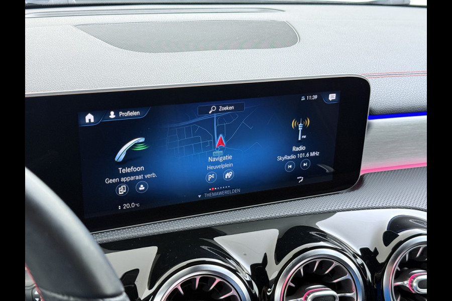 Mercedes-Benz CLA-Klasse 180 AMG line | Night Sfeer Dodehoek Trekhaak