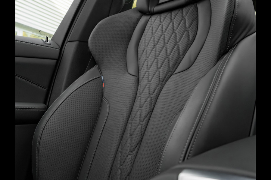 BMW X5 xDrive50e - M-Sport - M-zetels - Pano - Trekhaak - Driving Ass Prof