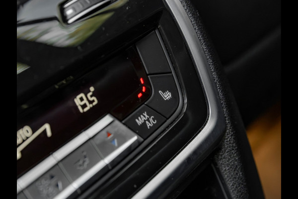 BMW X5 xDrive50e - M-Sport - M-zetels - Pano - Trekhaak - Driving Ass Prof