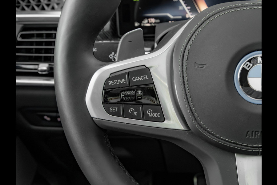 BMW X5 xDrive50e - M-Sport - M-zetels - Pano - Trekhaak - Driving Ass Prof