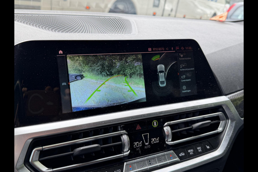 BMW 4 Serie Coupé 420i High Executive M-Pakket GARANTIE TOT 07-2032* . PANORAMA-DAK . PARKEERSENSOREN VOOR & ACHTER . STOELVERWARMING . 1E EIGENAAR! .